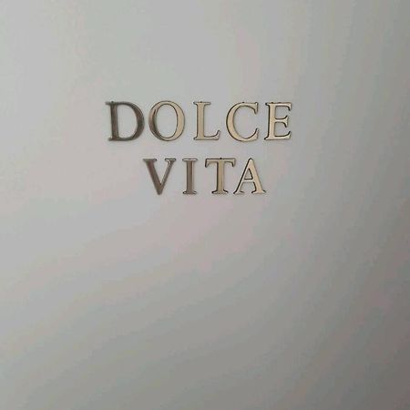 Le Dolce Vita - Centre Historique, Proche Toutes Commodites, Stationnement Aise, Wifi-Netflix Niort Eksteriør bilde