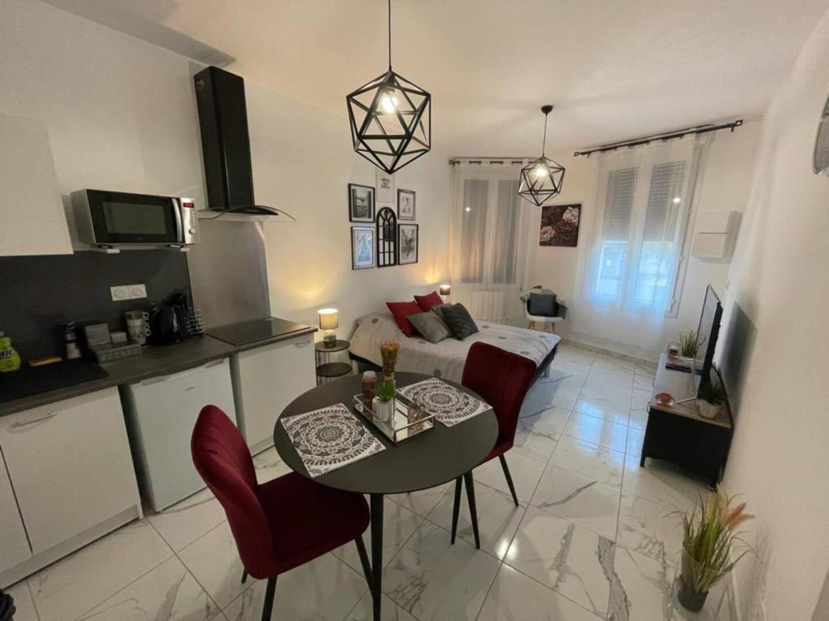 Le Dolce Vita - Centre Historique, Proche Toutes Commodites, Stationnement Aise, Wifi-Netflix Niort Eksteriør bilde