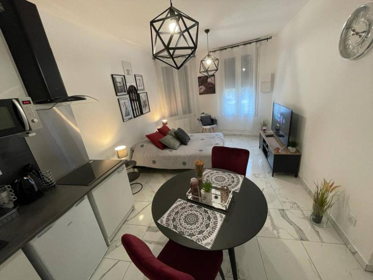 Le Dolce Vita - Centre Historique, Proche Toutes Commodites, Stationnement Aise, Wifi-Netflix Niort Eksteriør bilde